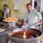 मोदी के बर्थडे पर विशेष: सिंगोली के प्रसिद्ध कचौरी व्यवसायी की दीवानगी, 21 किलो देशी घी में जलाया दीपक।